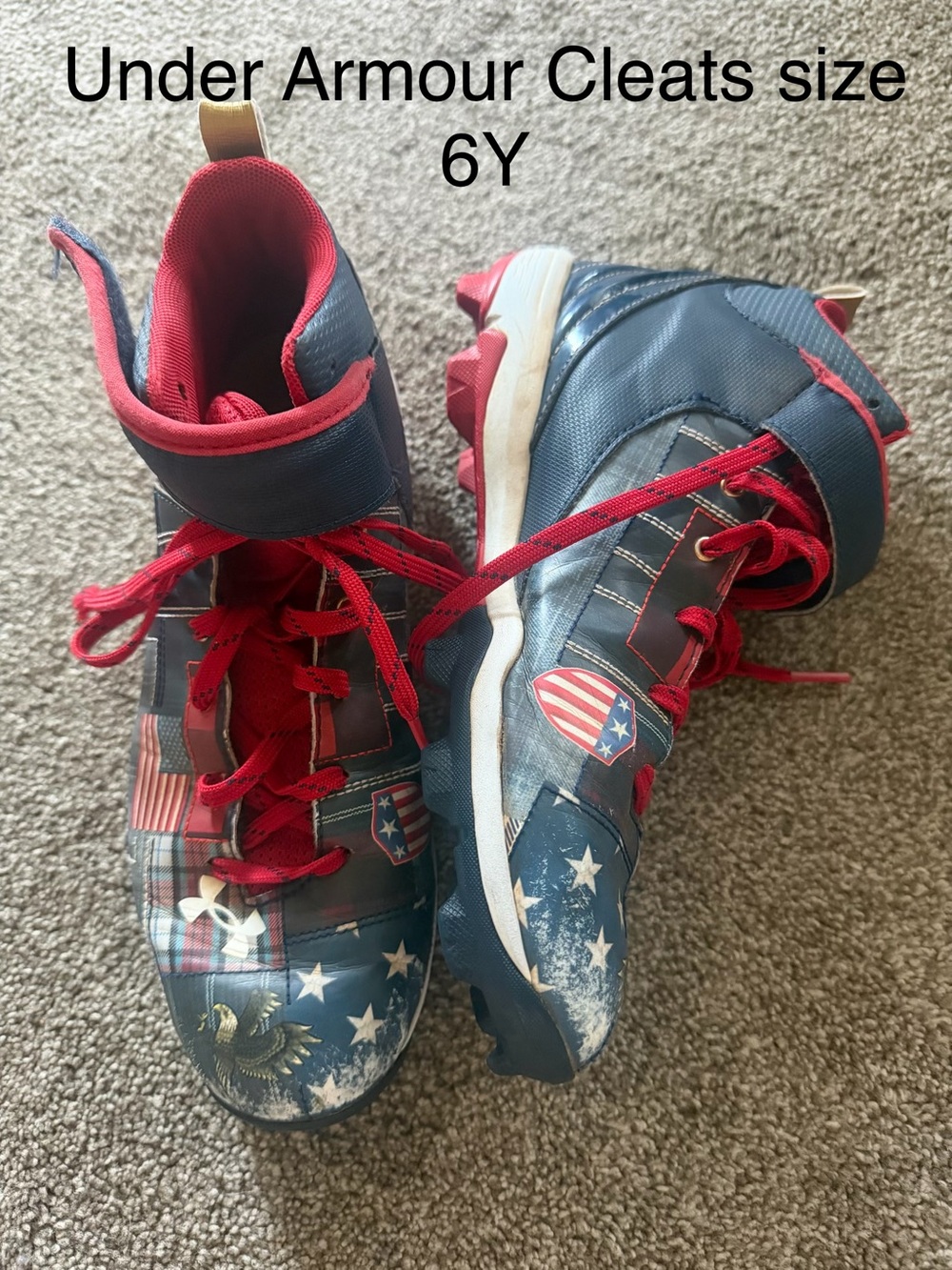 Under Armour Kids Navy and Red Athletic Cleats with Stars sz 6 Y